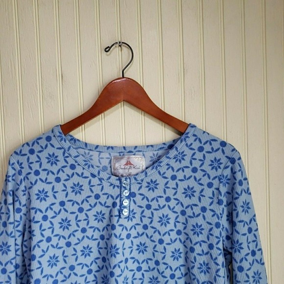 Goodnight Kiss Other - Goodnight Kiss Pajama Top Womens Large Blue Floral Henley Long Sleeve Sleepwear